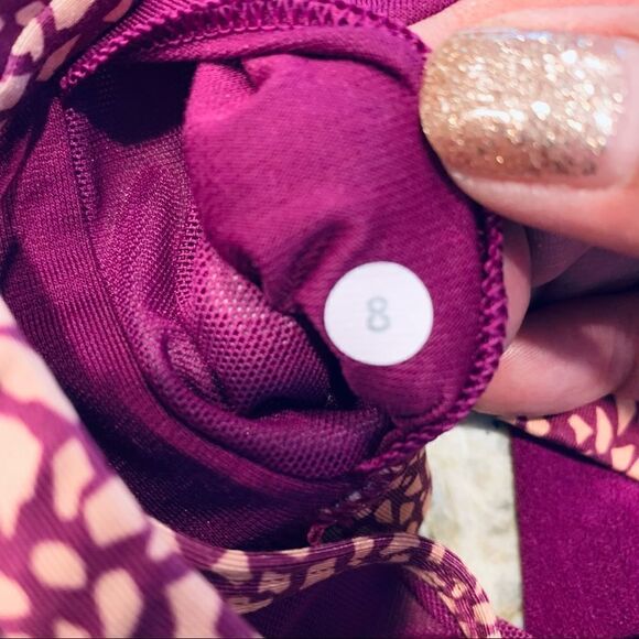 Lululemon Nouveau Limits Tank Size 8 - Picture 6 of 10